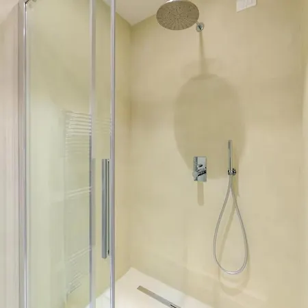 Beautiful 4 Bedrooms Flat By Champs Elysees Apartamento